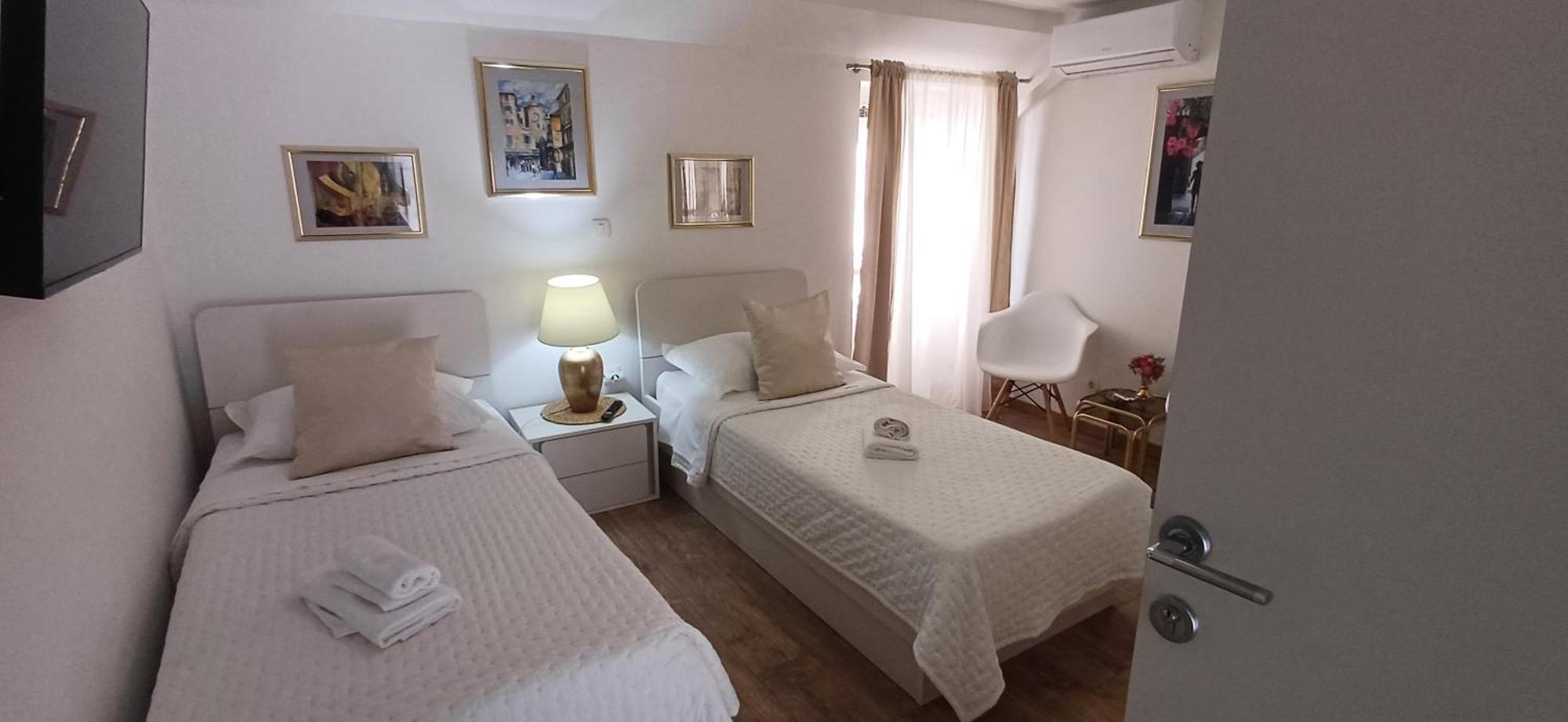 Private Apartments In Diocletians Palace Split Exterior photo