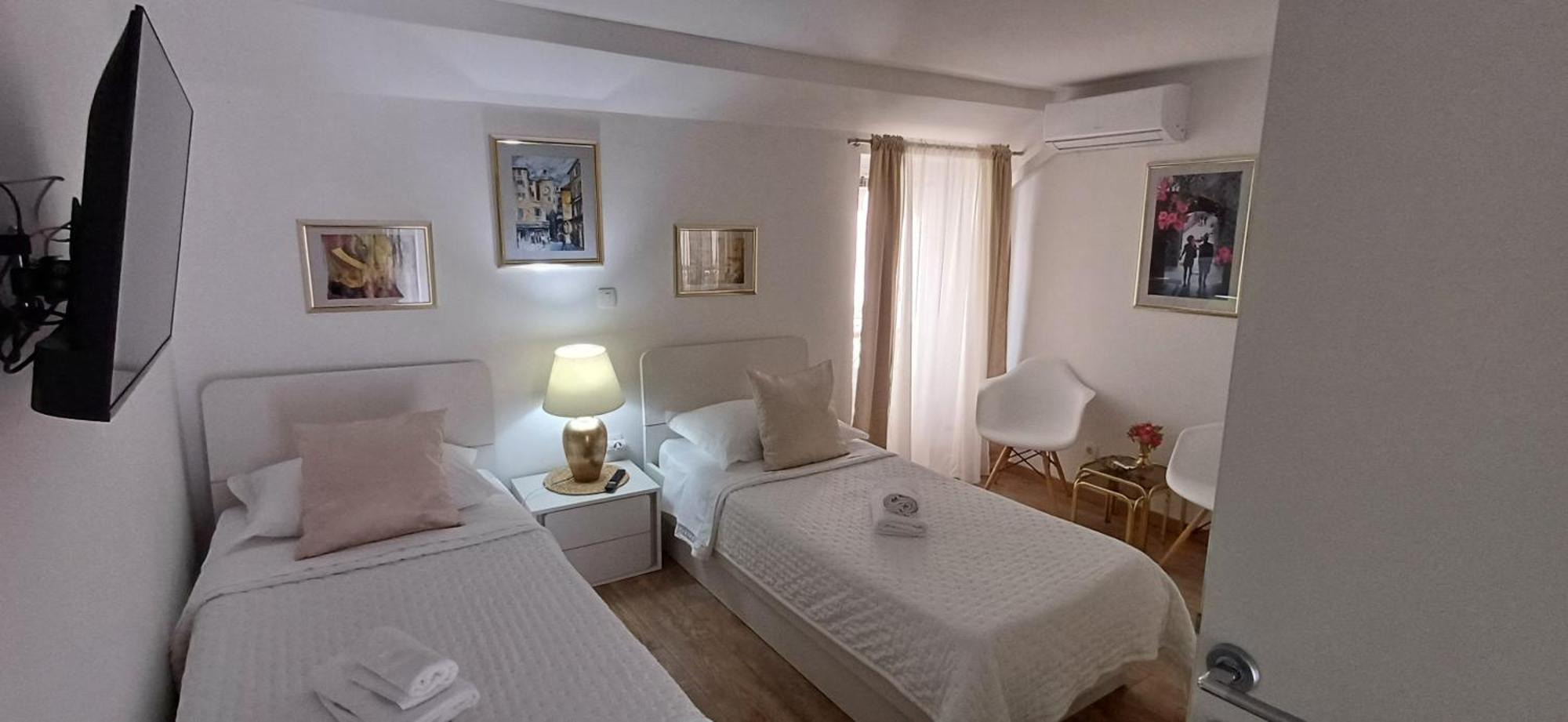 Private Apartments In Diocletians Palace Split Exterior photo