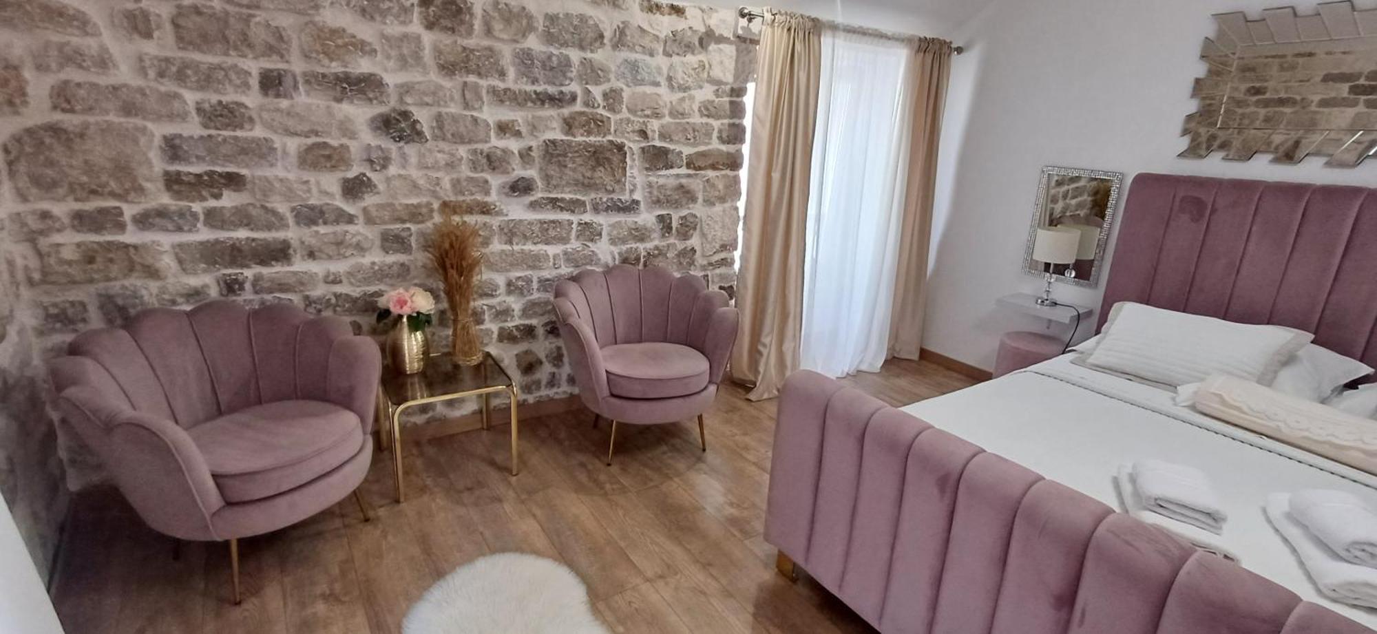 Private Apartments In Diocletians Palace Split Exterior photo