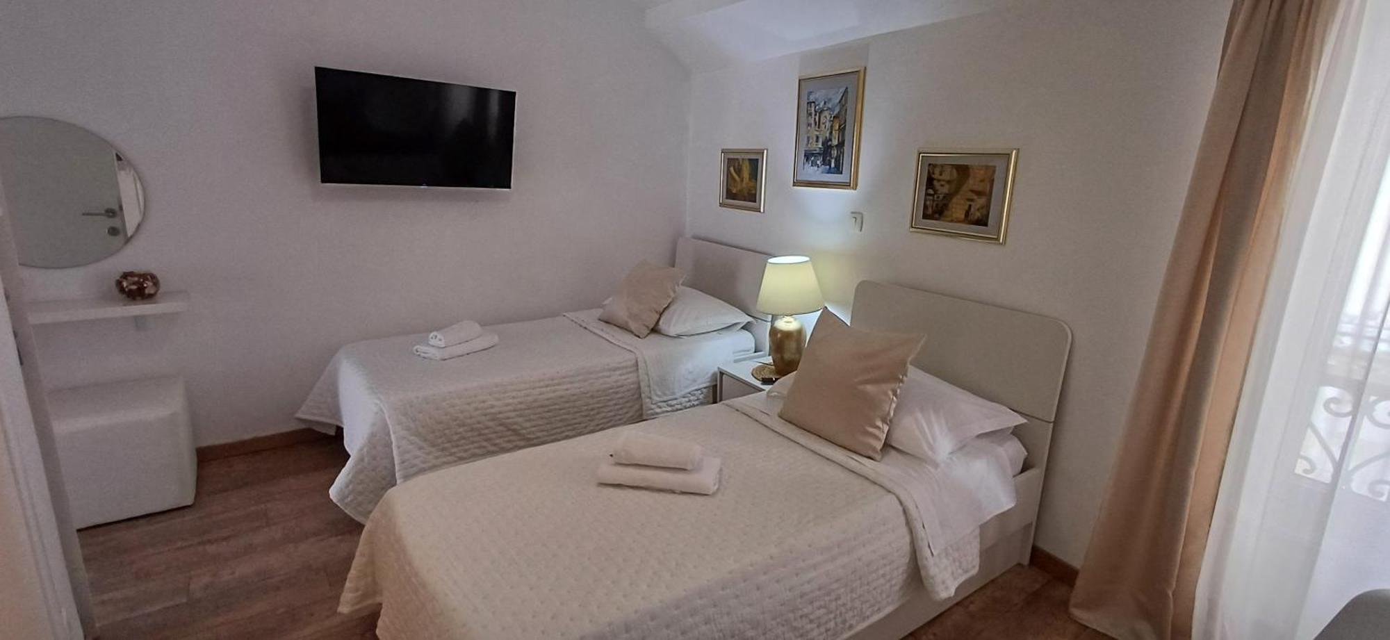 Private Apartments In Diocletians Palace Split Exterior photo