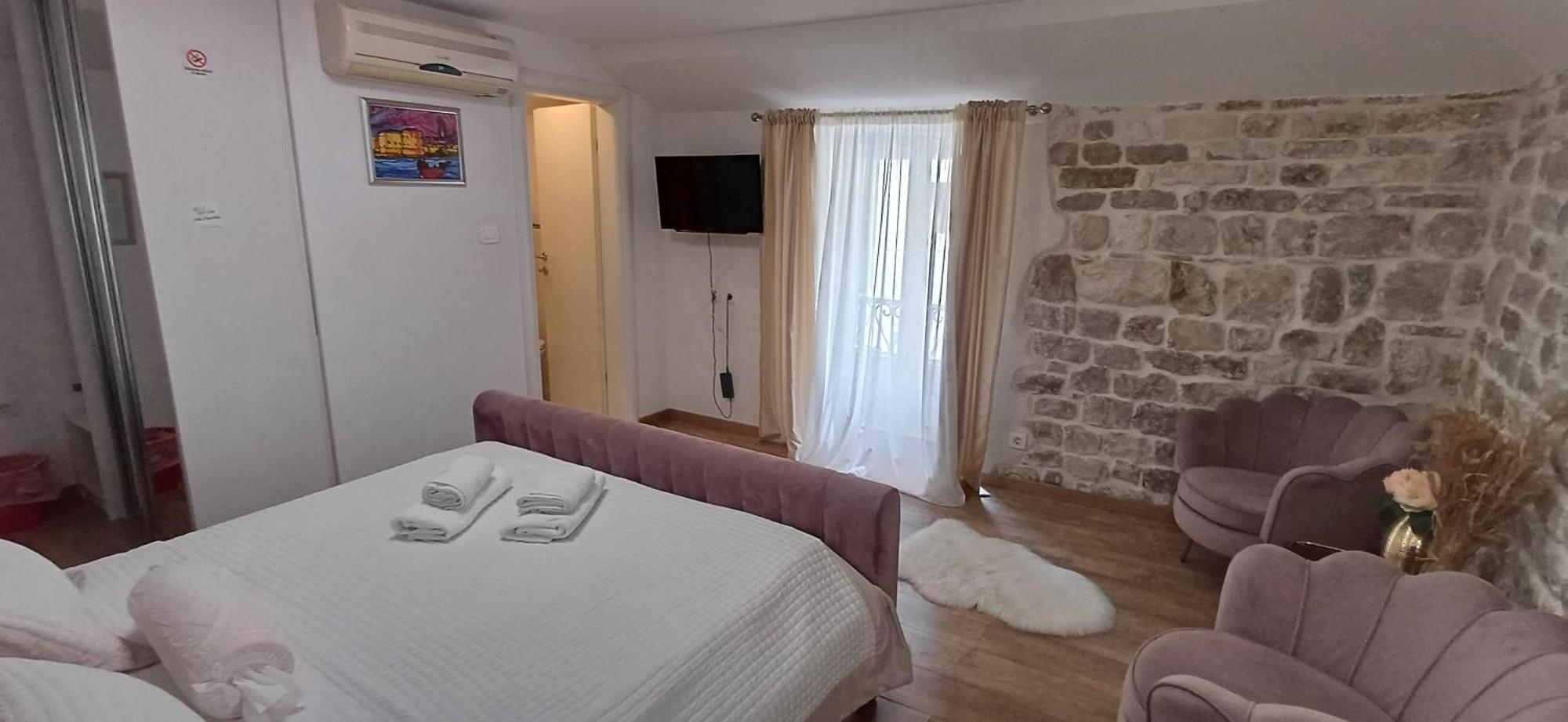 Private Apartments In Diocletians Palace Split Exterior photo