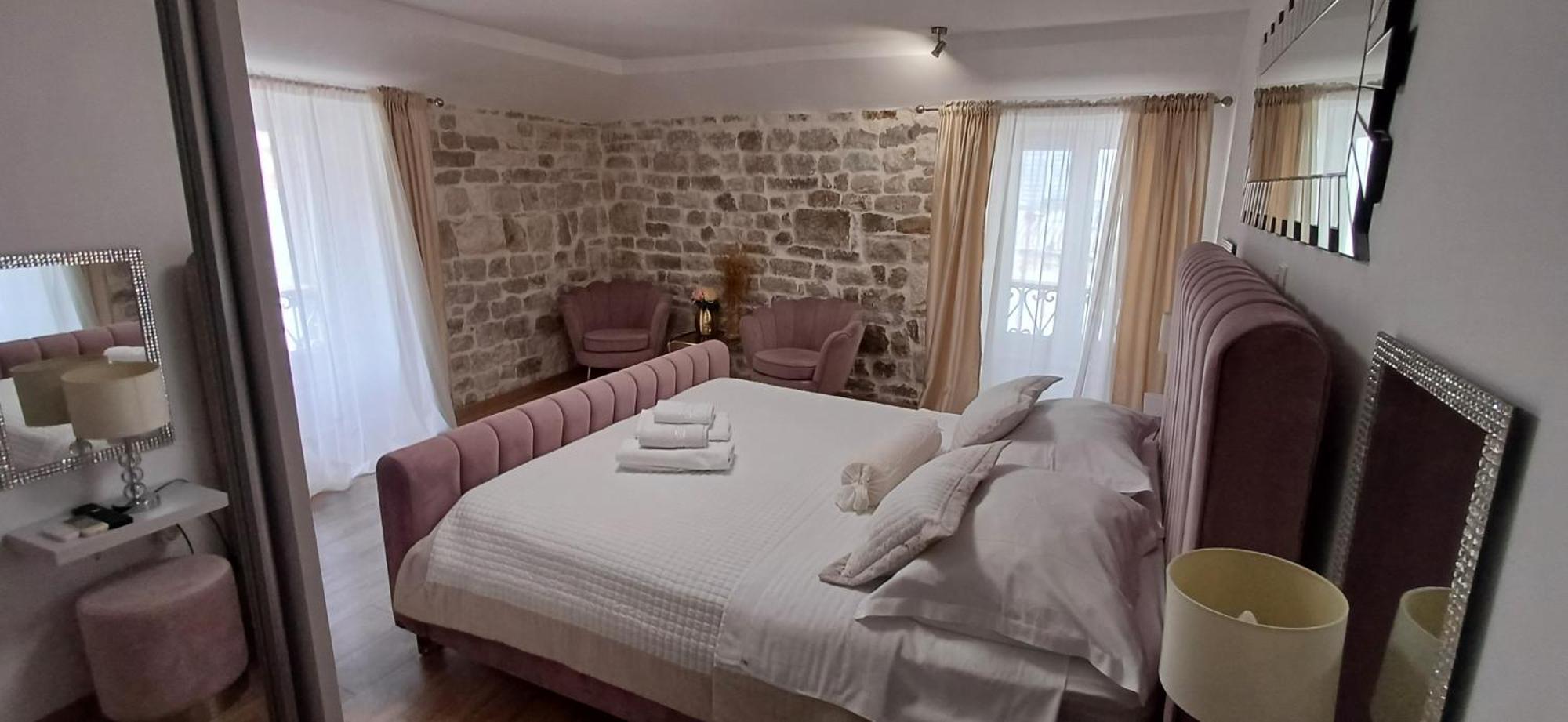 Private Apartments In Diocletians Palace Split Exterior photo