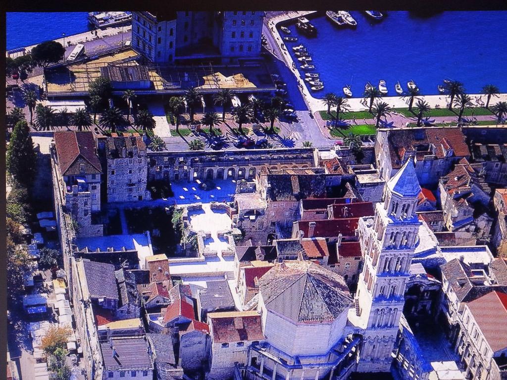 Private Apartments In Diocletians Palace Split Exterior photo